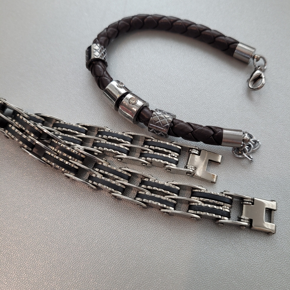 NEW 2 x metal stainless Leather Studded studs bracelet